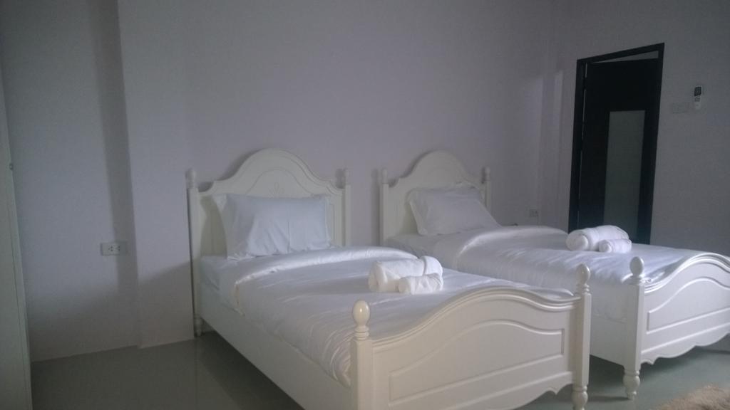 The Zara Double Tree Hotel Ubon Ratchathani Zimmer foto