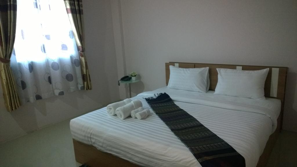 The Zara Double Tree Hotel Ubon Ratchathani Zimmer foto